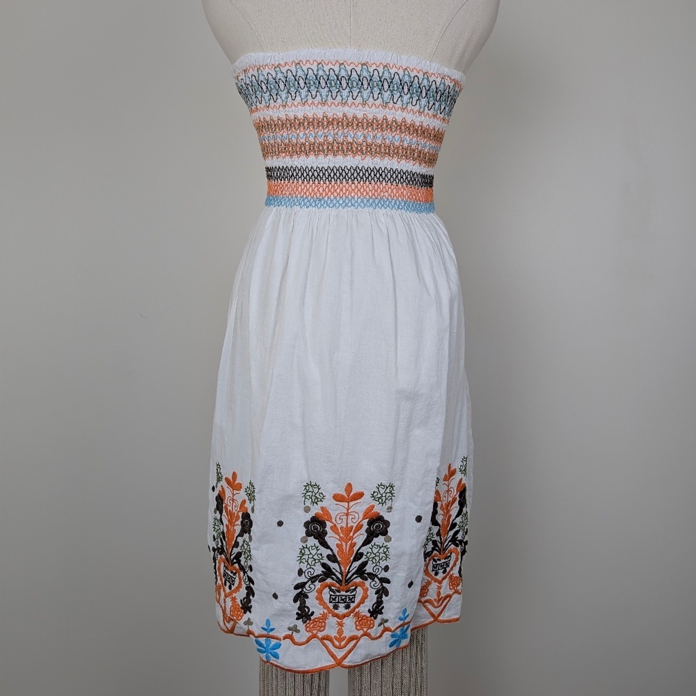 Strapless Embroidered Mini Dress Le Chateau Strapless Tube Top - Picture 2 of 13